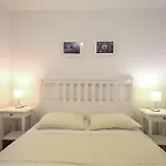 Apartamento 1 Bedroom Stunning In *